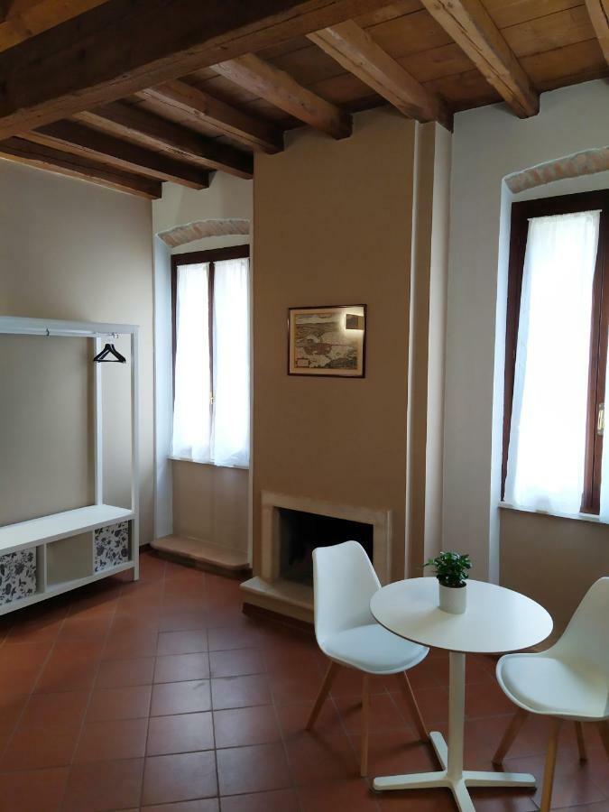 Hotel Carducci 49 Mantua Zewnętrze zdjęcie
